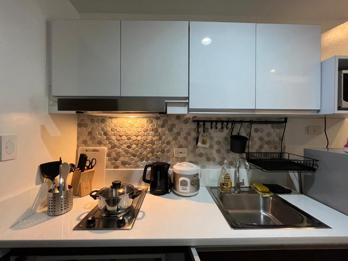 Homey 1 Bedroom Unit At Air Residences Makati City Exterior photo